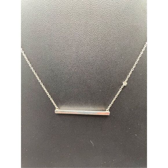 Silpada 'Minimalist' Horizontal Crystal Bar Pendant 925 Sterling Silver 16+ “ - Picture 3 of 5